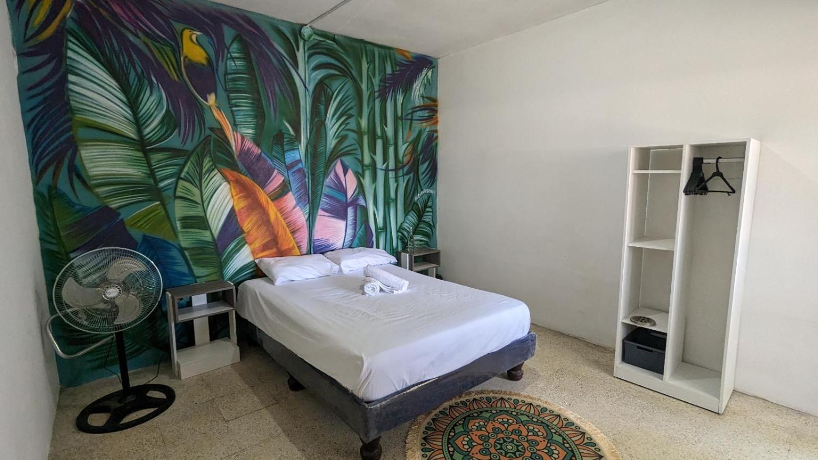 Garden House Puerto Lopez Hotell Exteriör bild